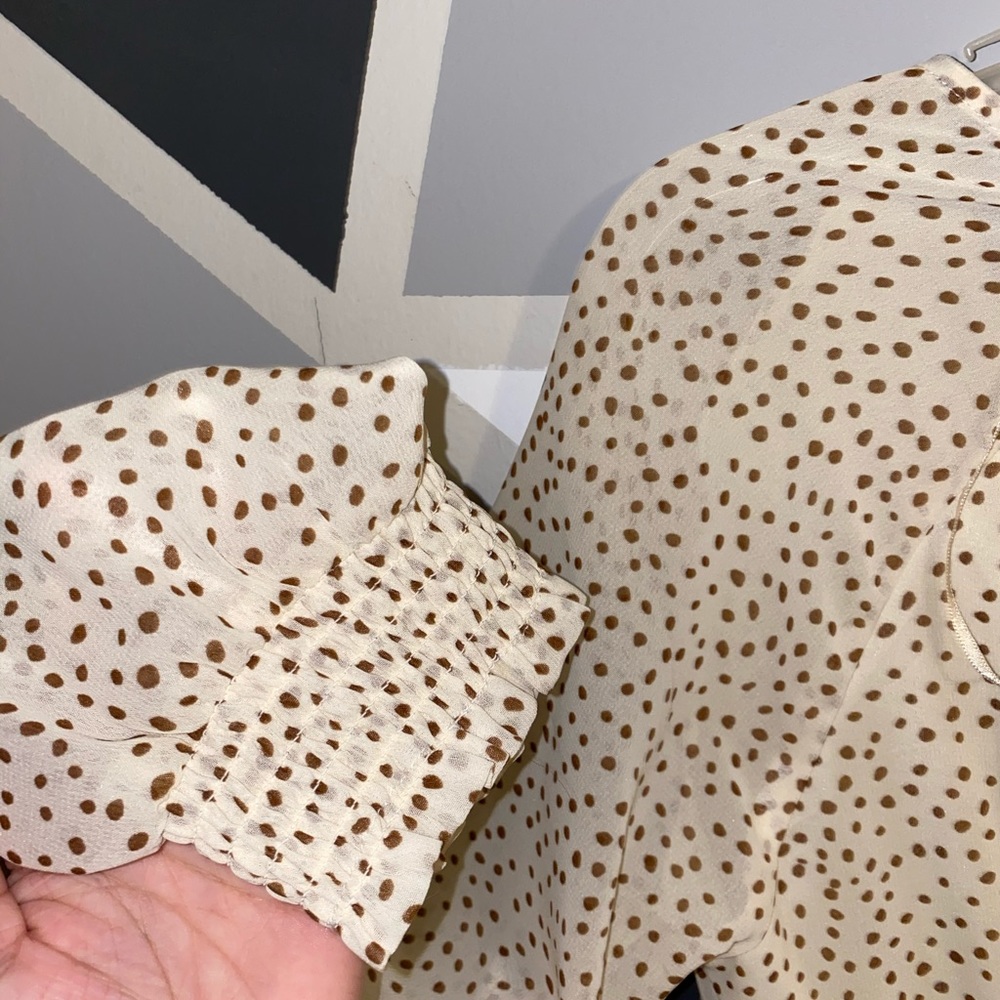 Brown and Cream Polka Dot Blouse Size: M - Picture 3 of 6